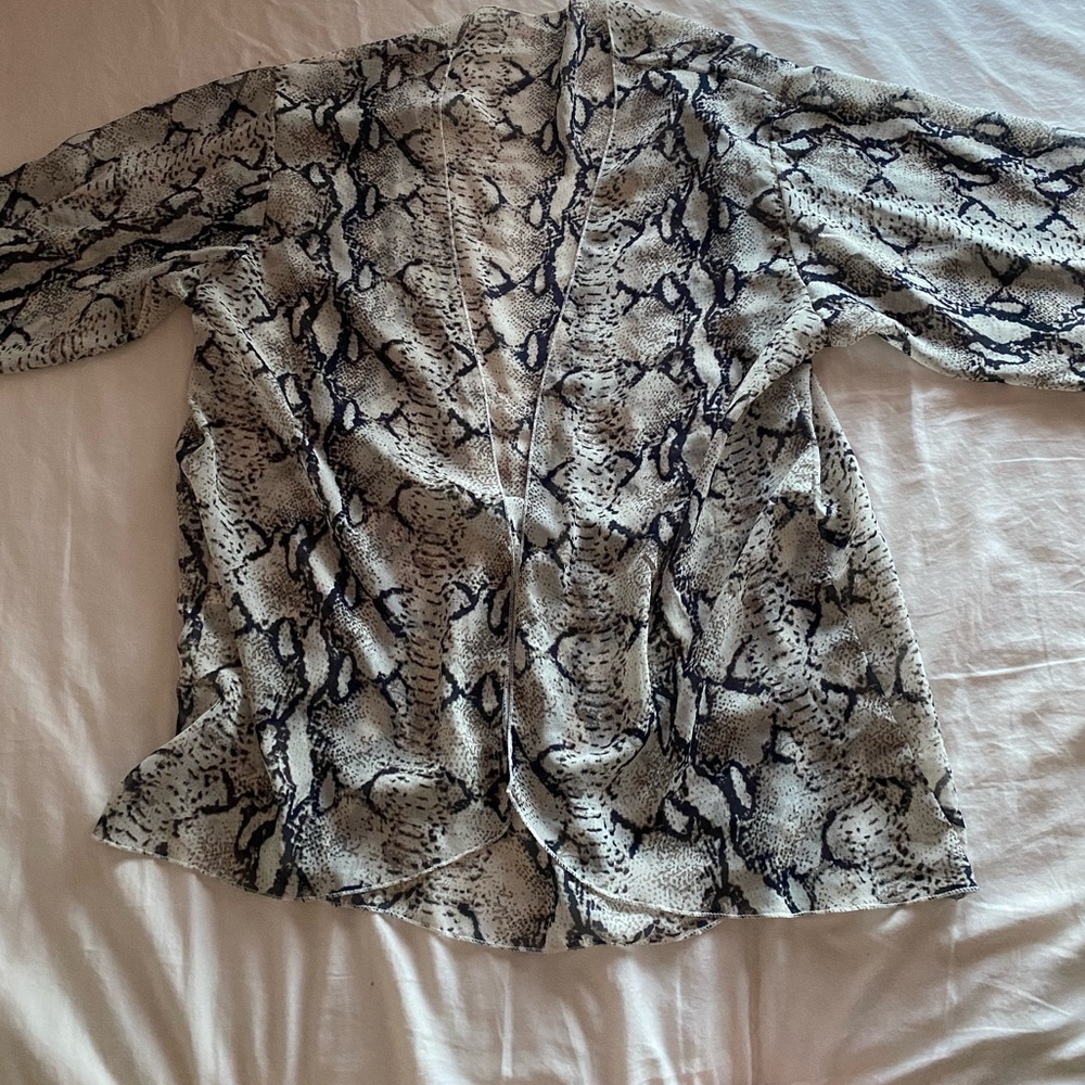 Snakeskin Print Sheer Short-sleeve Cardigan